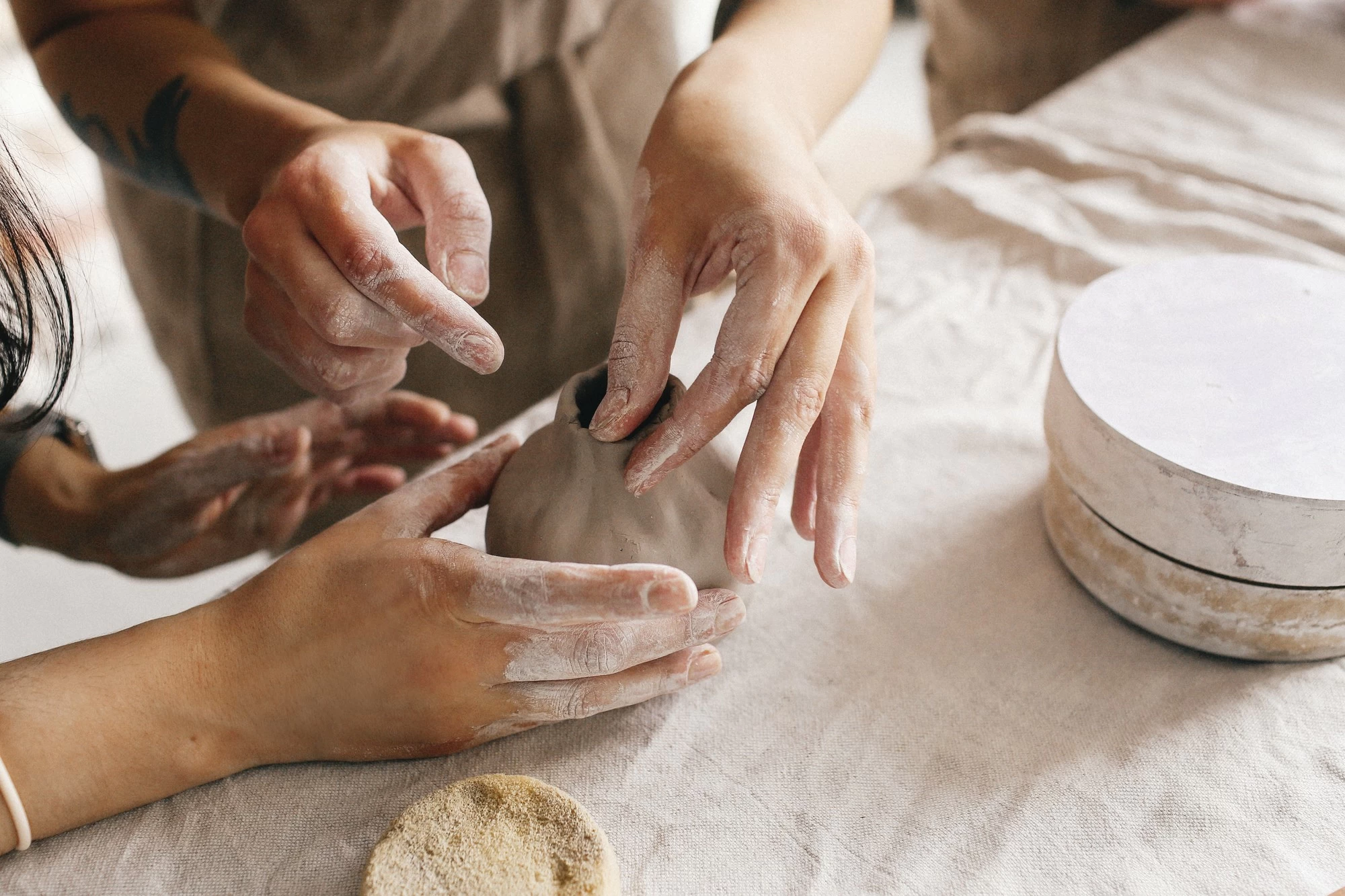 Как подготовить глину для лепки